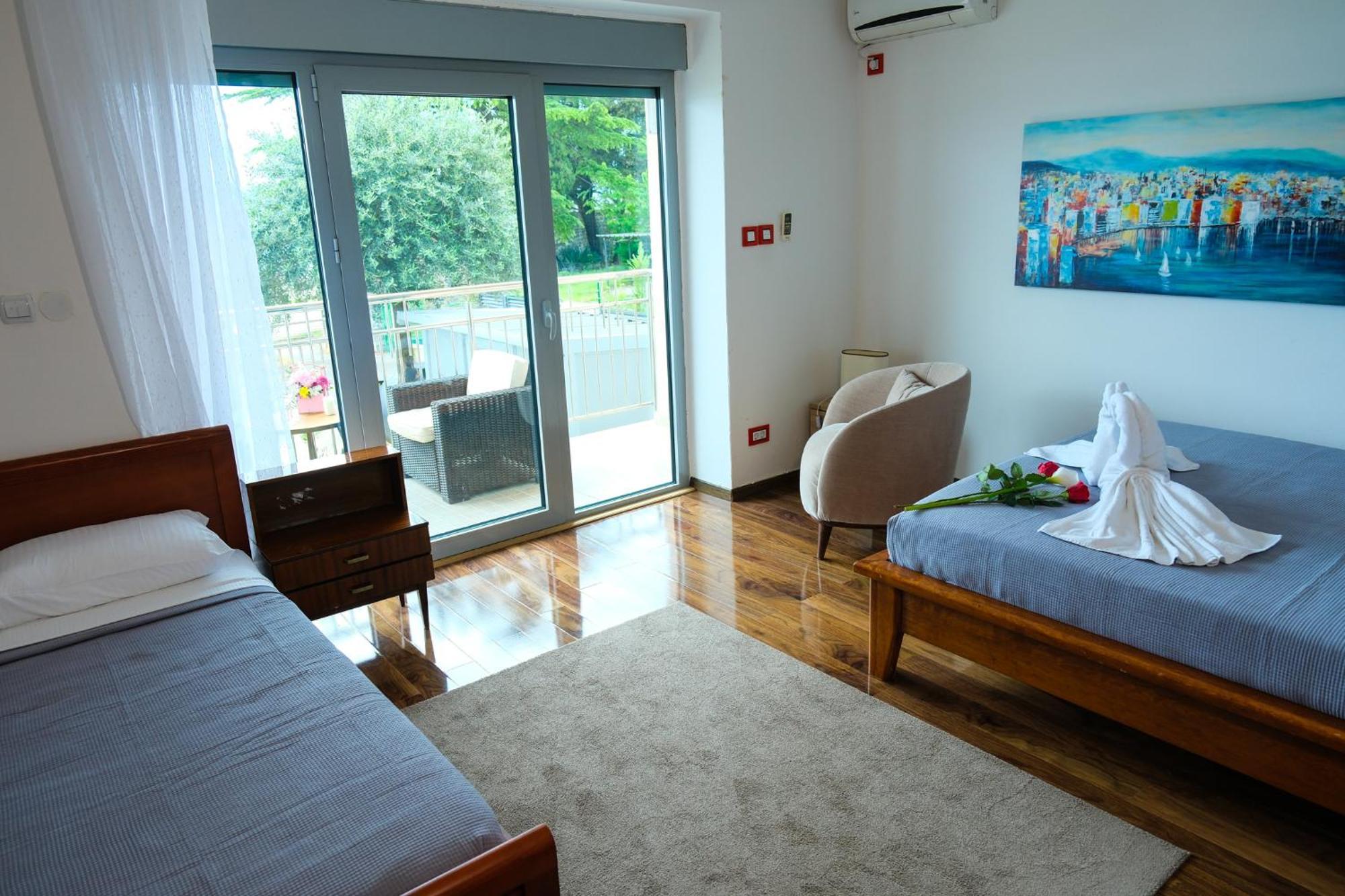 Qumi Apartments Tivat Exteriér fotografie